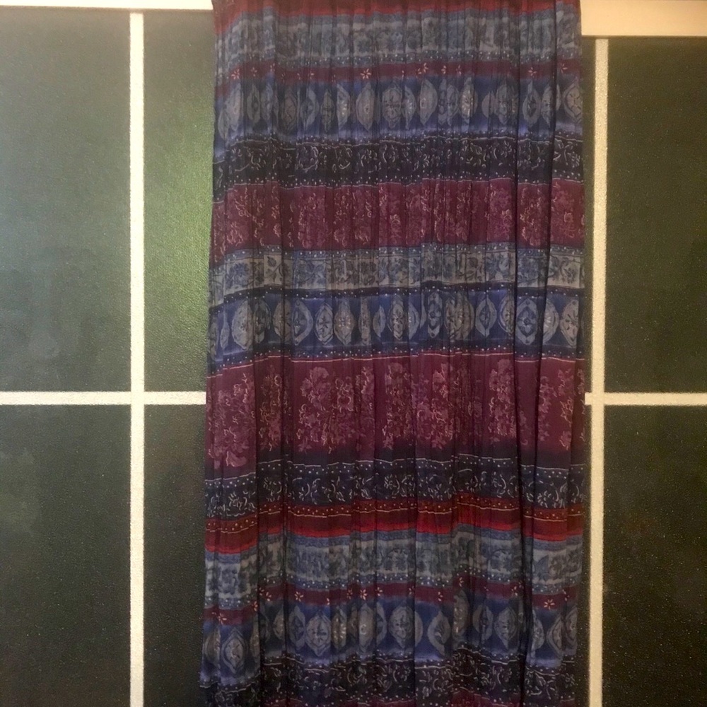 Crinkle skirt